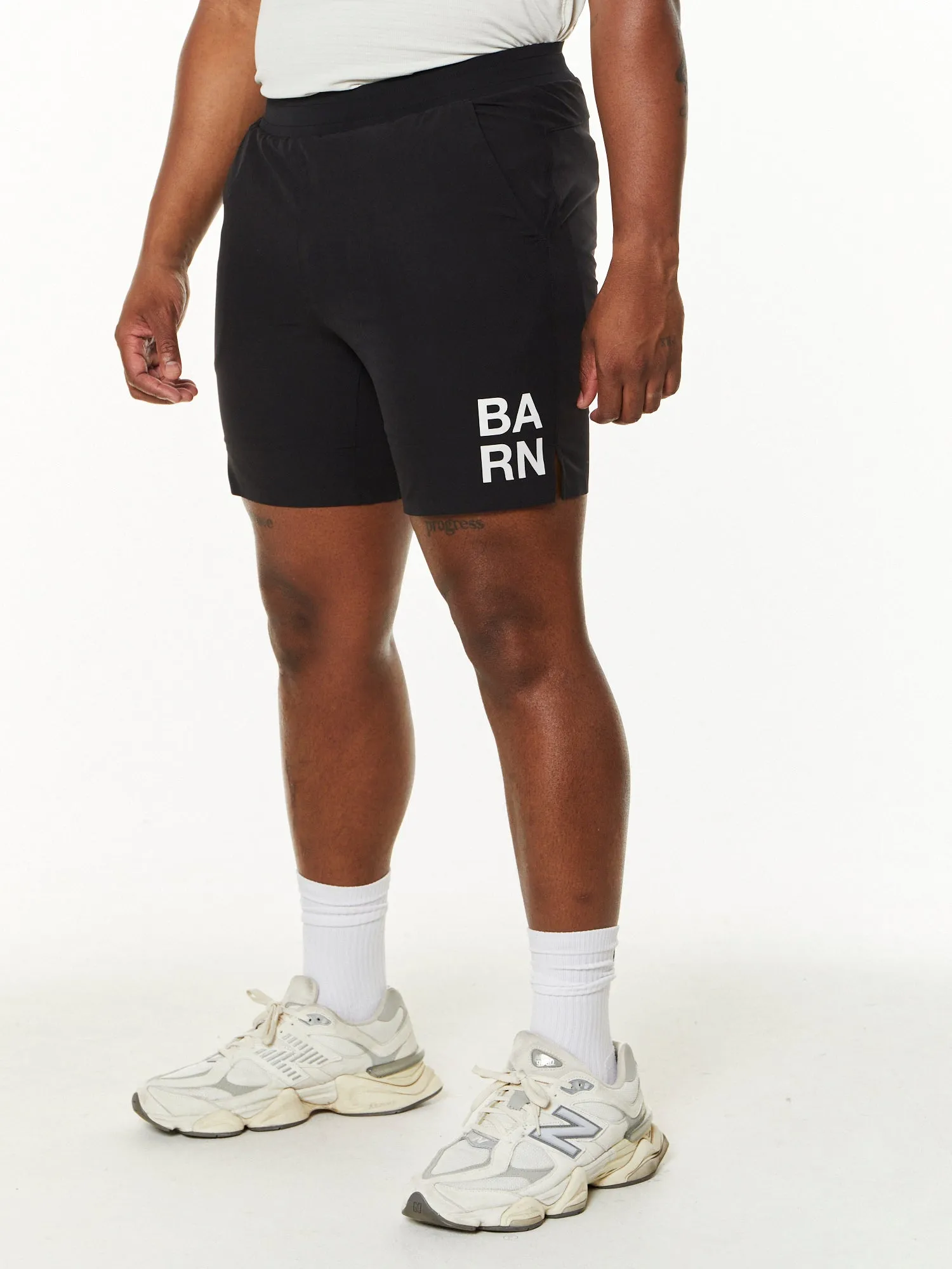 7 Speed Short 'BARN' | Black