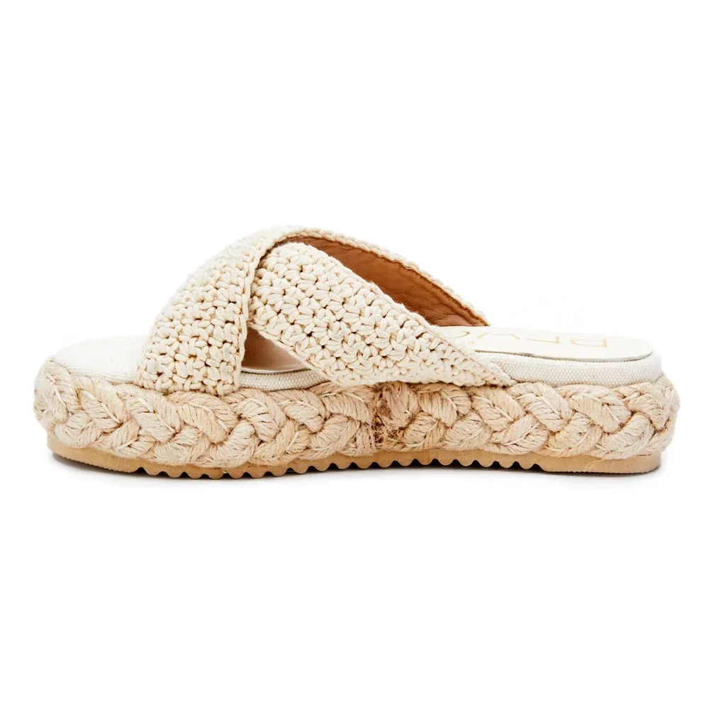 Kalasia Macrame Criss Cross Rope Platform