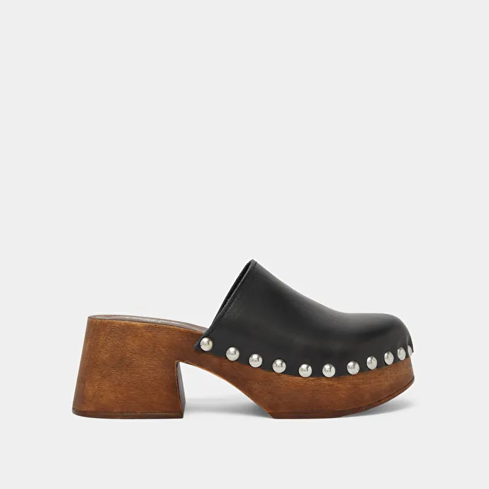 Platform mules in black leather